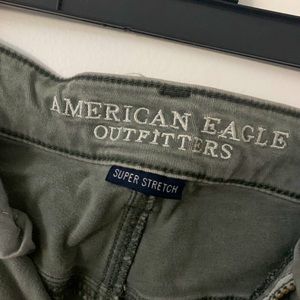 olive green american eagle skinny jeans
